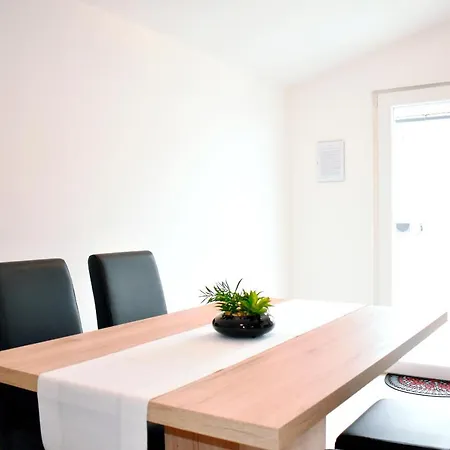 Apartment Lovrencic Vrsi