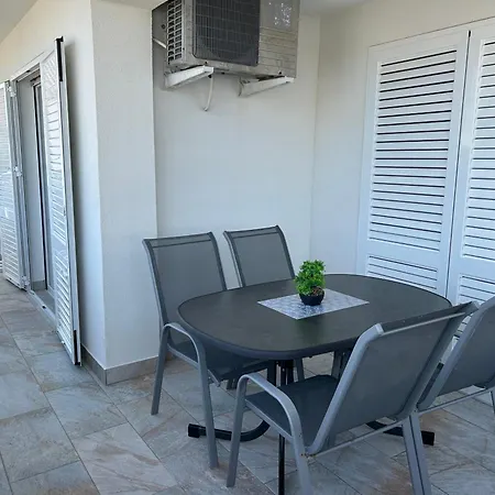 Lovrencic Apartment