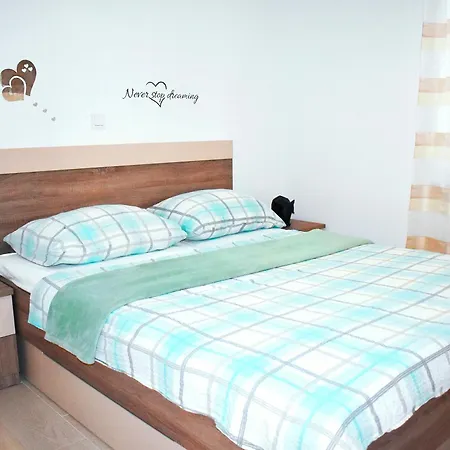 Lovrencic Apartment *