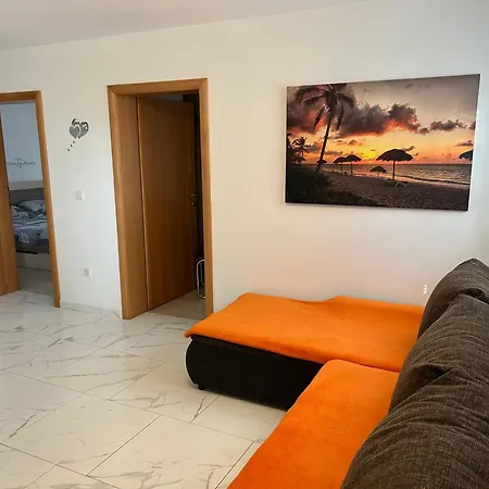 Lovrencic Apartment *