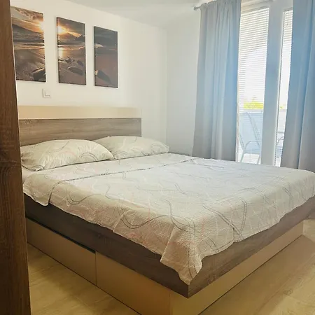 Lovrencic Apartment Vrsi