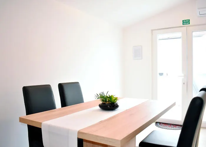 Apartment Lovrencic Vrsi