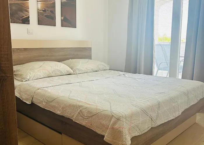 Lovrencic Apartment Vrsi